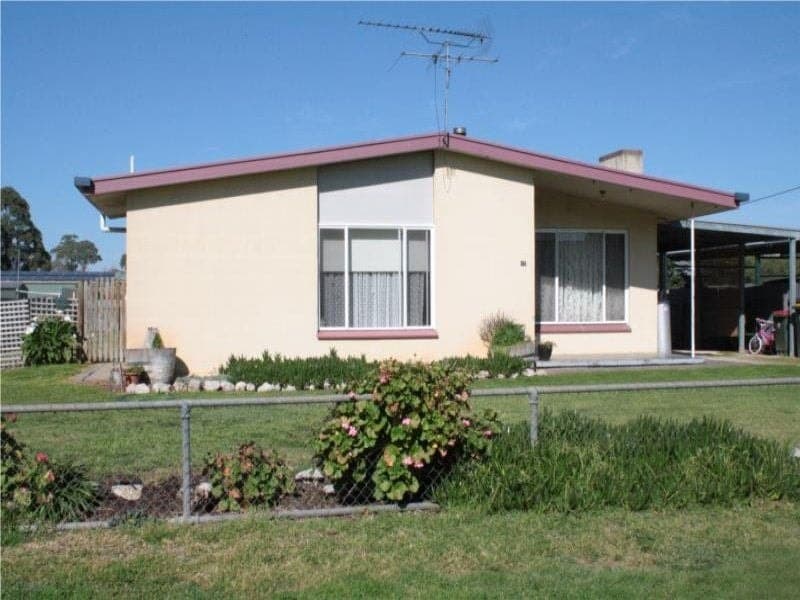 12 Neilson Street Penola SA, Penola - Thumbnail 3