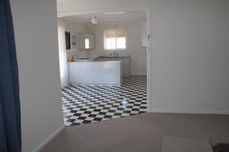 12 Neilson Street Penola SA, Penola - Thumbnail 6