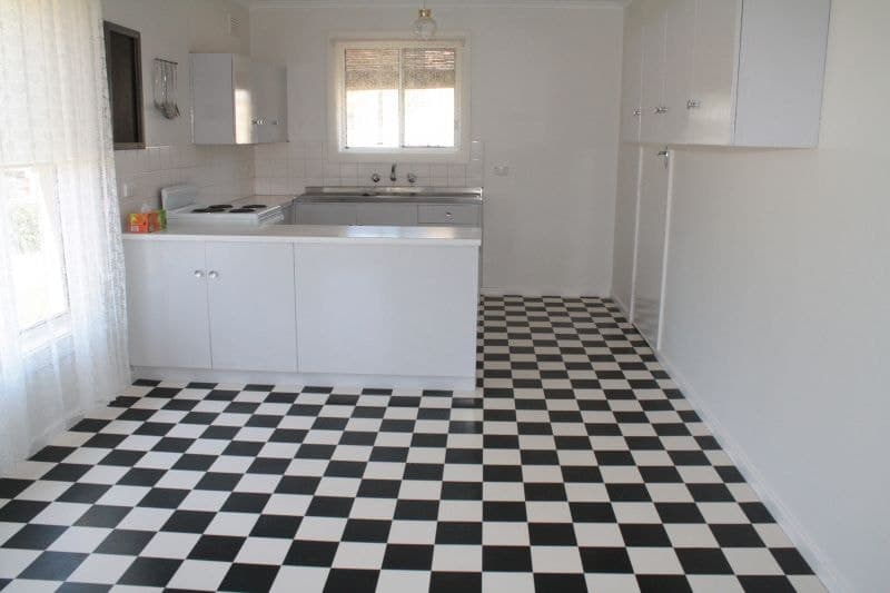 12 Neilson Street Penola SA, Penola - Thumbnail 7