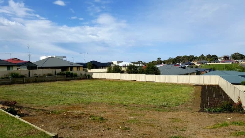 18 Stella Place Mount Gambier SA, Mount Gambier - Image 1