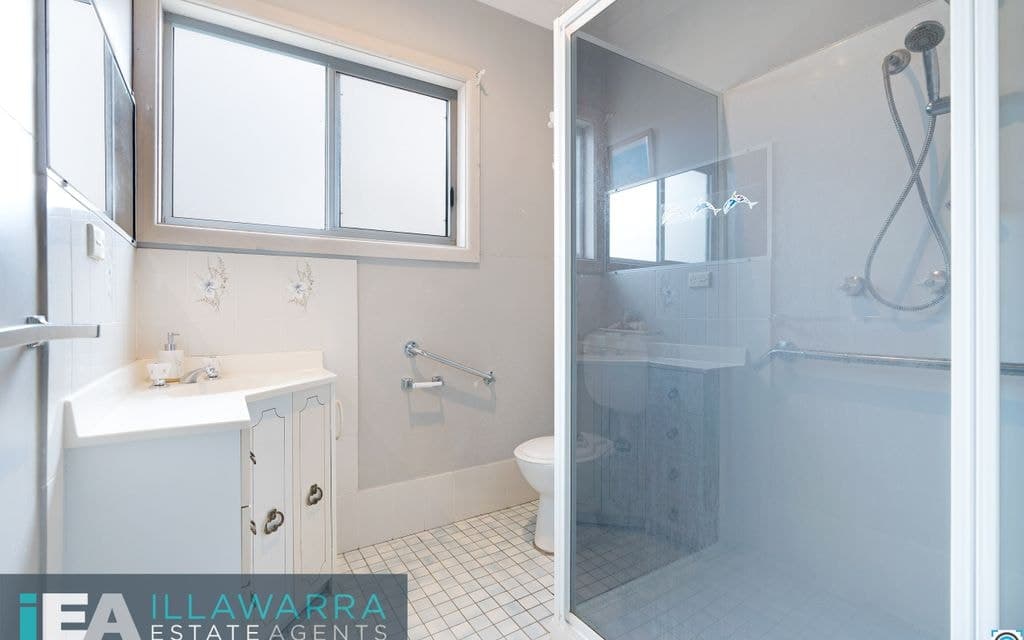 120 Barton Street, OAK FLATS NSW 2529, Oak Flats - Image 1