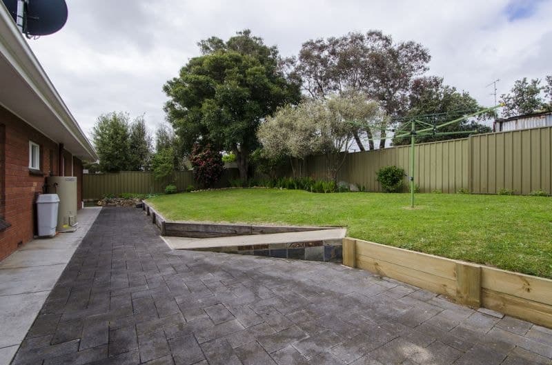 11 Victor Street Mount Gambier SA, Mount Gambier - Thumbnail 2