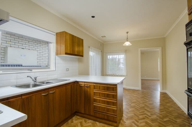 11 Victor Street Mount Gambier SA, Mount Gambier - Thumbnail 8