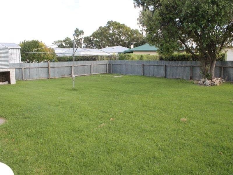 19 Commercial Avenue Millicent SA, Millicent - Image 1