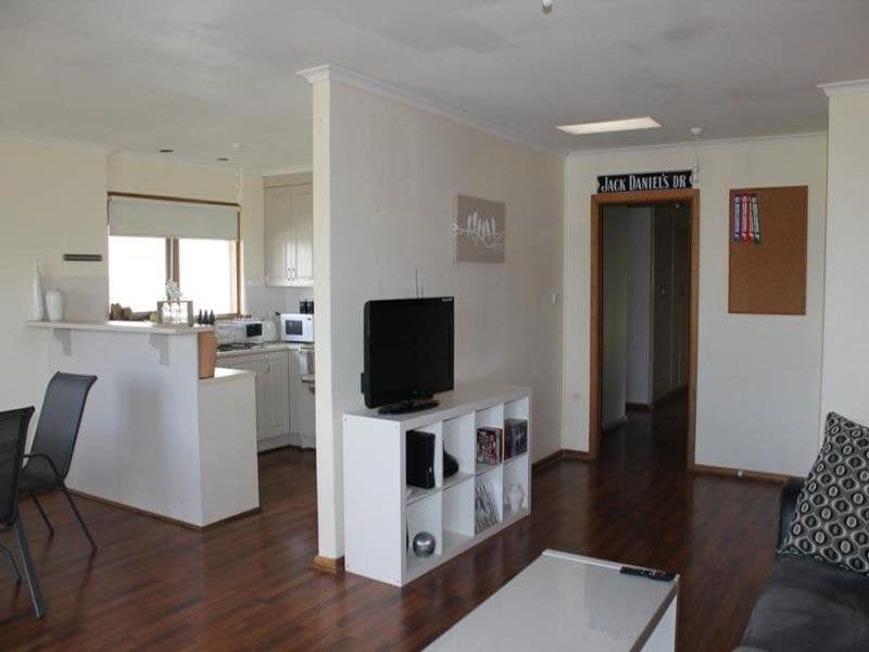19 Commercial Avenue Millicent SA, Millicent - Thumbnail 5
