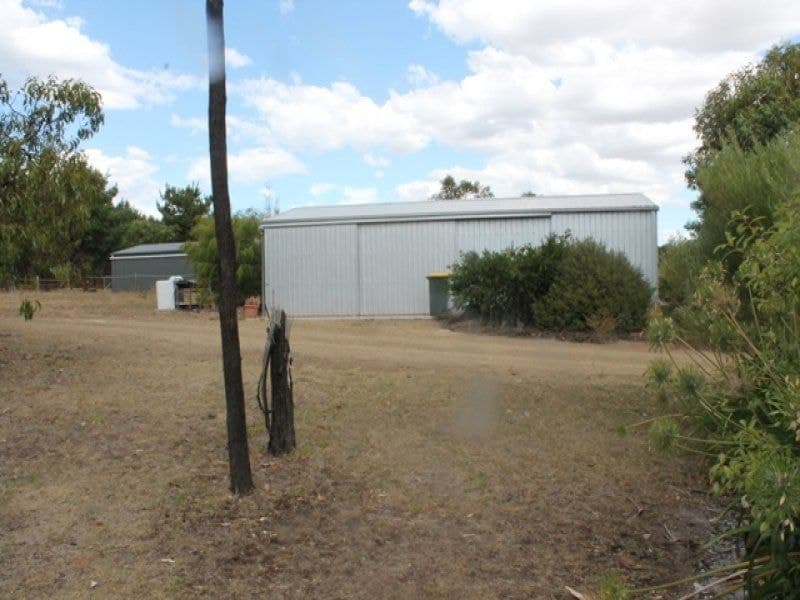 69 Denton Road Millicent SA, Millicent - Image 1