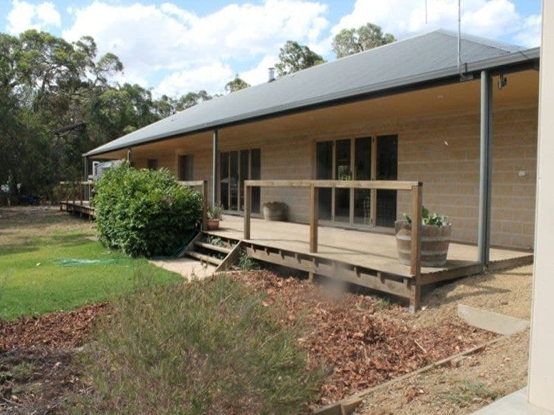 69 Denton Road Millicent SA, Millicent - Thumbnail 4