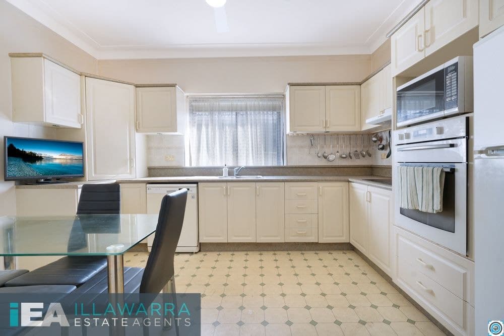 24 Woodford Avenue, WARILLA NSW 2528, Warilla - Thumbnail 6