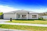 7 Batavia Crescent Thrumster NSW, Thrumster - Image 1
