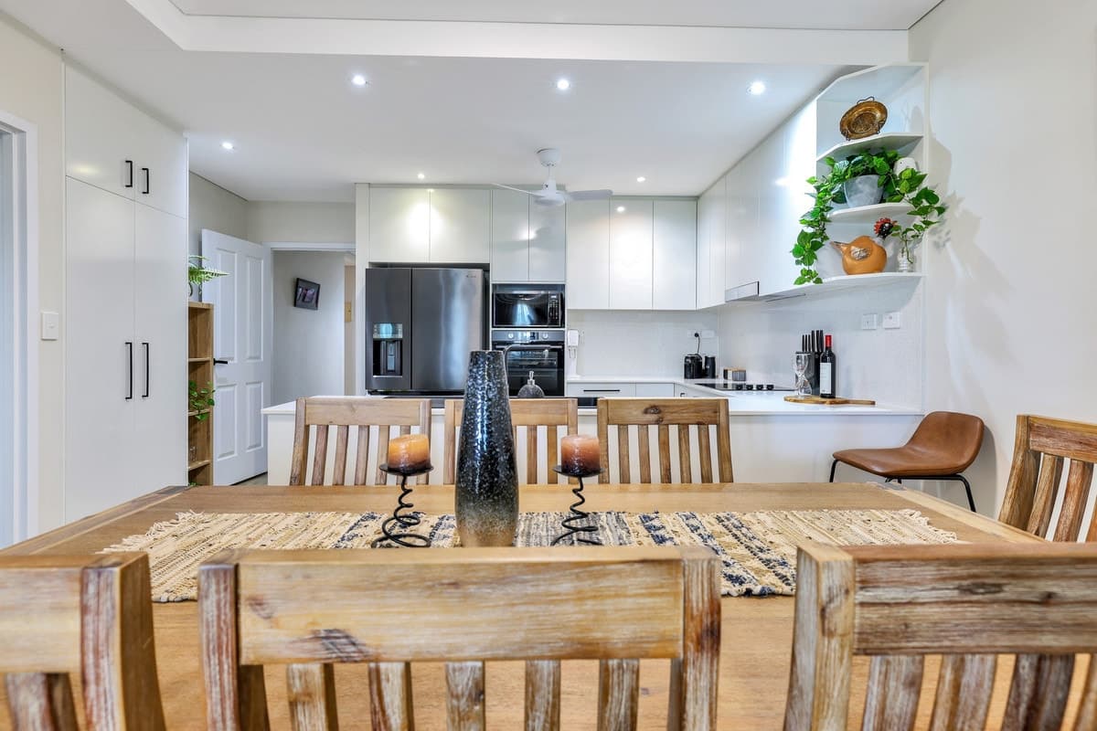 24 / 144 Smith Street, Darwin City NT 0800, Executive Cbd Apartment With Stunning Views And High-End Renovations - Image 1