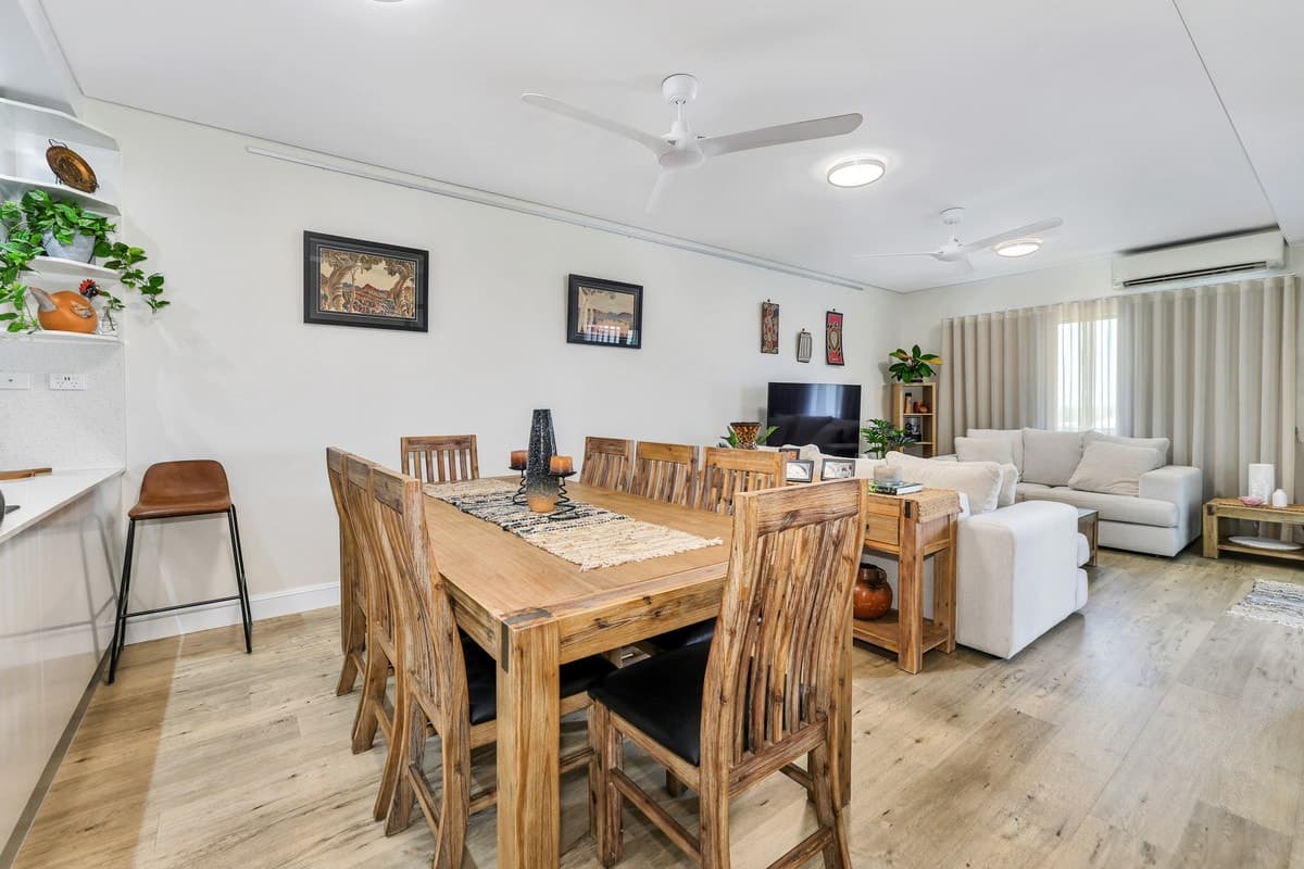 24 / 144 Smith Street, Darwin City NT 0800, Executive Cbd Apartment With Stunning Views And High-End Renovations - Thumbnail 3