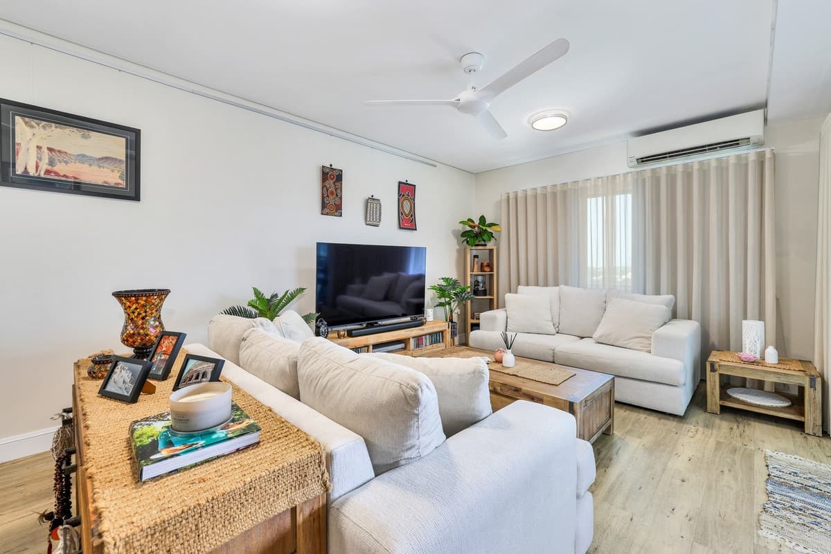 24 / 144 Smith Street, Darwin City NT 0800, Executive Cbd Apartment With Stunning Views And High-End Renovations - Thumbnail 4