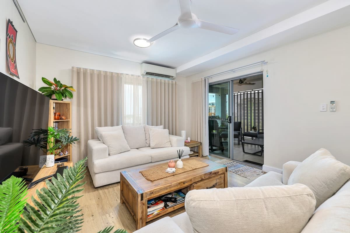 24 / 144 Smith Street, Darwin City NT 0800, Executive Cbd Apartment With Stunning Views And High-End Renovations - Thumbnail 5