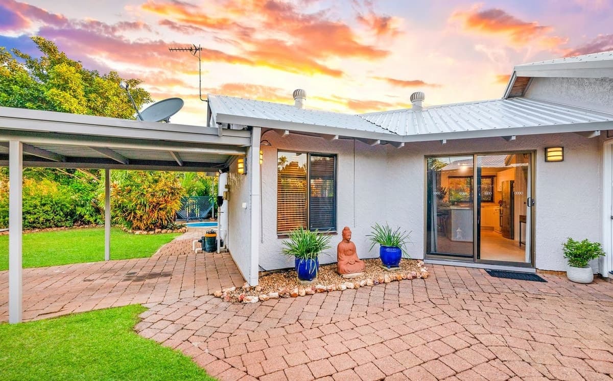 3 / 16 St Andrews, Marrara NT 0812, Modern Comfort And Territory Lifestyle In A Private Setting - Thumbnail 2