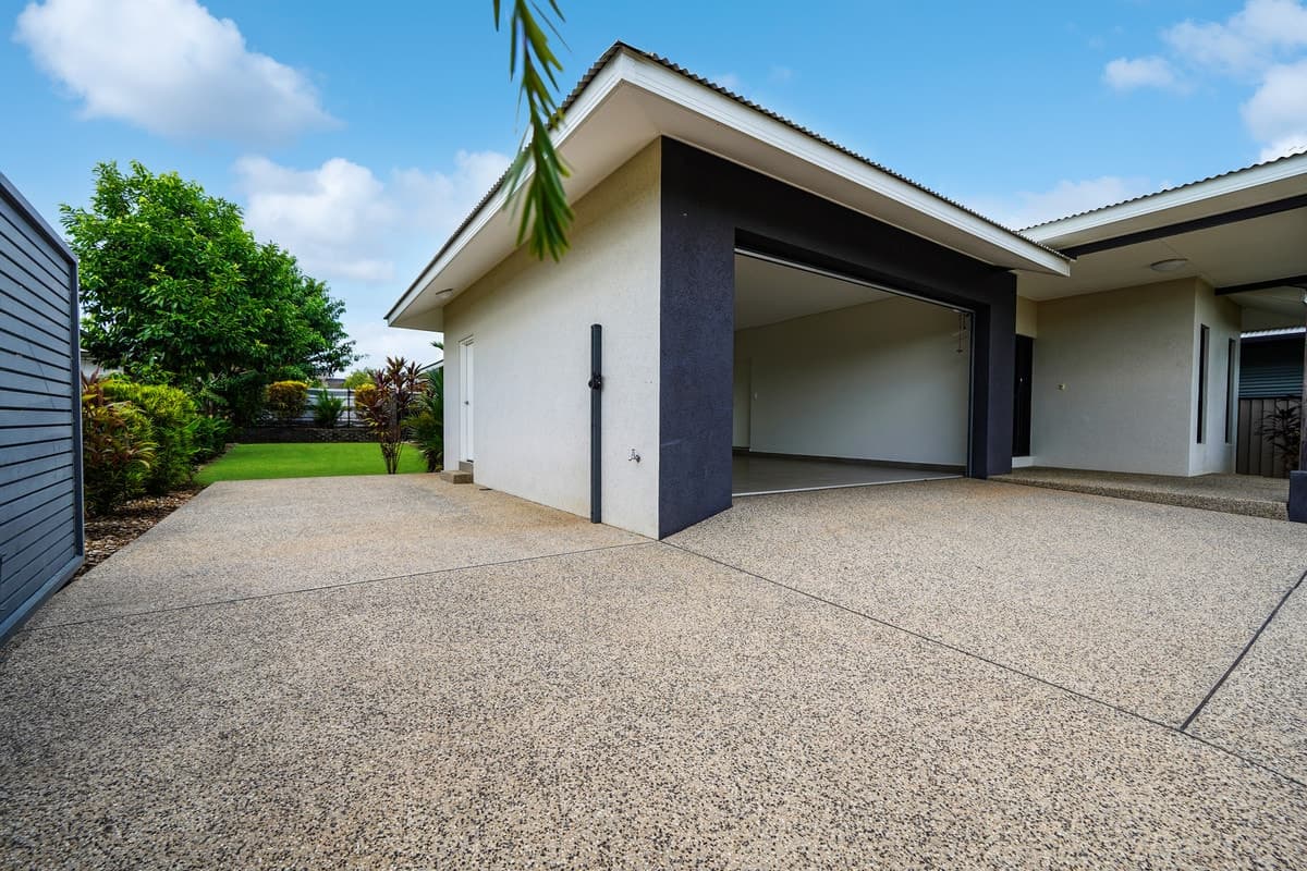 Luxury Family Home with Pool & Side Access – Move-In Ready!, Luxury Family Home With Pool & Side Access – Move-In Ready! - Image 1