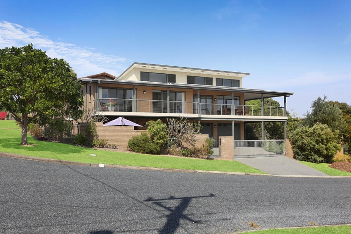 15 Bergalia Crescent, Camden Head, Camden Head - Thumbnail 3