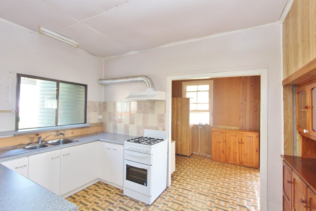8 Lake Street, Laurieton, Laurieton - Image 1