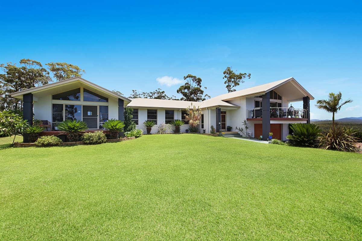 15 Lake Ridge Drive, Kew, Kew - Thumbnail 3