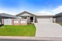 14 Batavia Crescent Thrumster NSW, Thrumster - Image 1