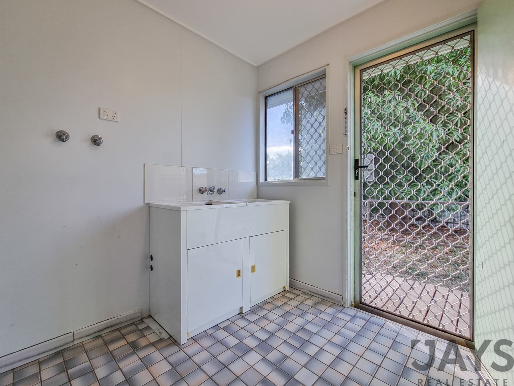 14 Milne Bay RoadMount Isa QLD, 4825, Mount Isa - Thumbnail 5