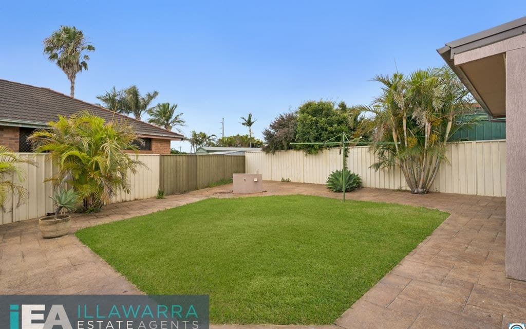 16 Andrew Crescent, MOUNT WARRIGAL NSW 2528, Mount Warrigal - Thumbnail 2