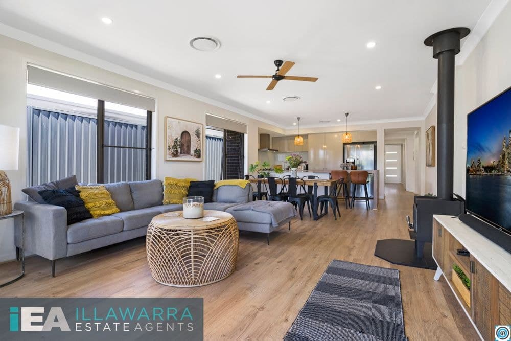 11 Dymock Drive, CALDERWOOD NSW 2527, Calderwood - Thumbnail 4