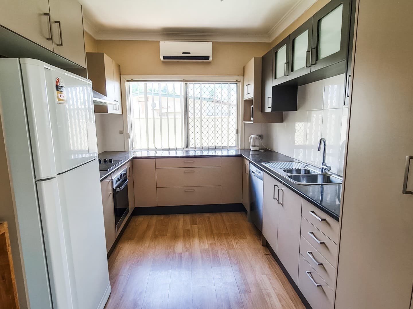 4 Alfred StreetMount Isa QLD, 4825, Mount Isa - Thumbnail 4