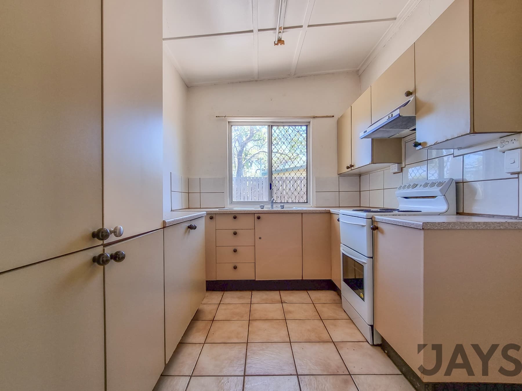 46 Pamela Street, Mount Isa, QLD 4825, Mount Isa - Thumbnail 2