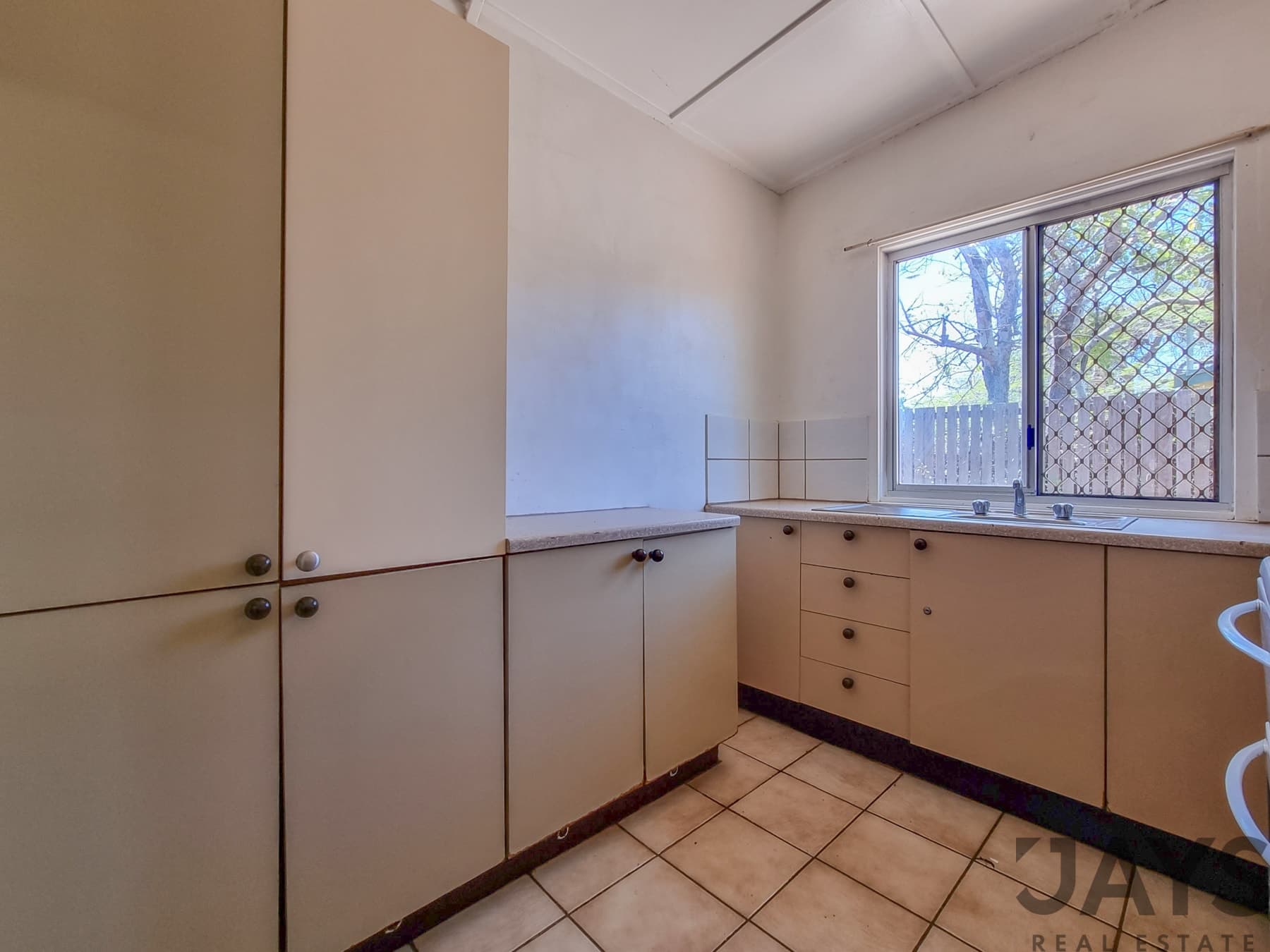 46 Pamela Street, Mount Isa, QLD 4825, Mount Isa - Thumbnail 8