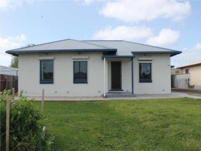 24 Williams Road MILLICENT SA, Millicent - Image 1