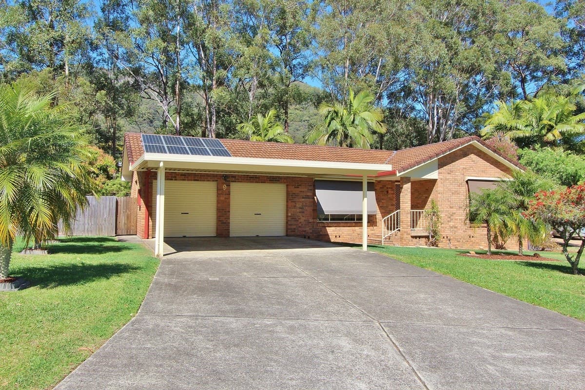 9 Lake View Crescent, West Haven, West Haven - Thumbnail 3