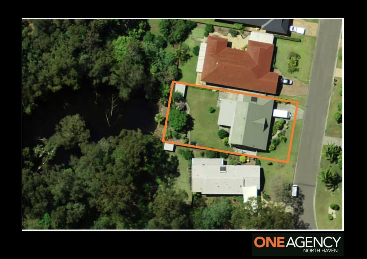 17 Lake View Crescent, West Haven, West Haven - Image 1