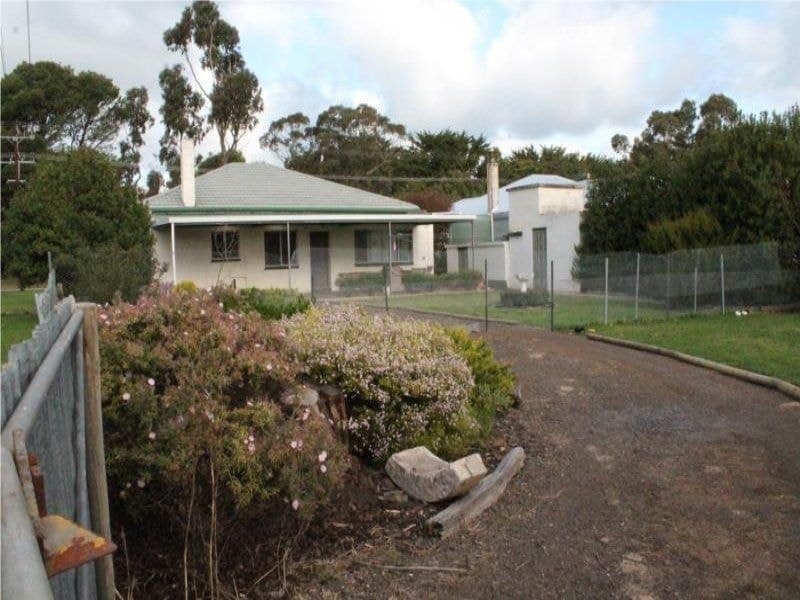 35 Adelaide Road MILLICENT SA, Millicent - Image 1
