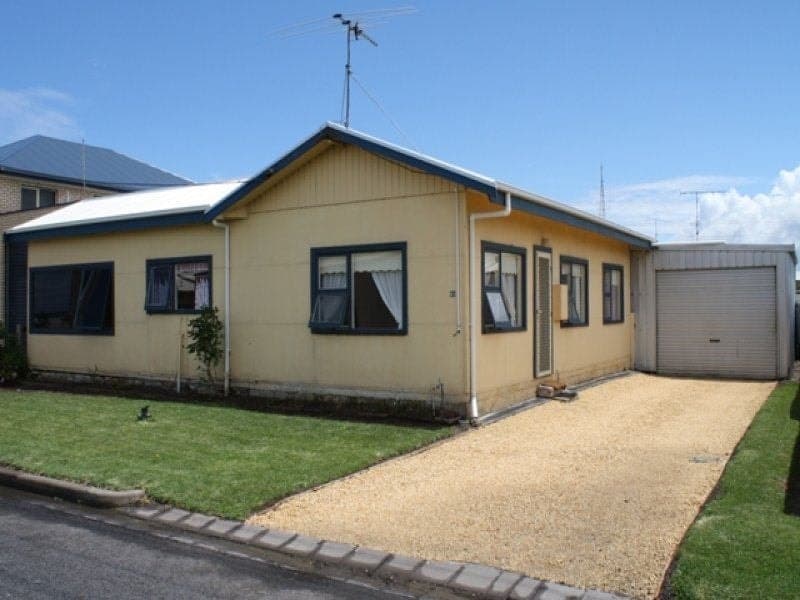 98 Meylin Street PORT MACDONNELL SA, Port Macdonnell - Image 1
