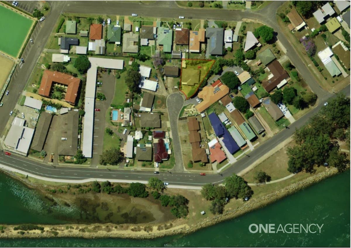 4 Riverview Place, North Haven, North Haven - Thumbnail 2