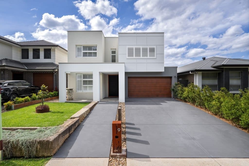 9 Emmaus Road, Jordan Springs - Thumbnail 3