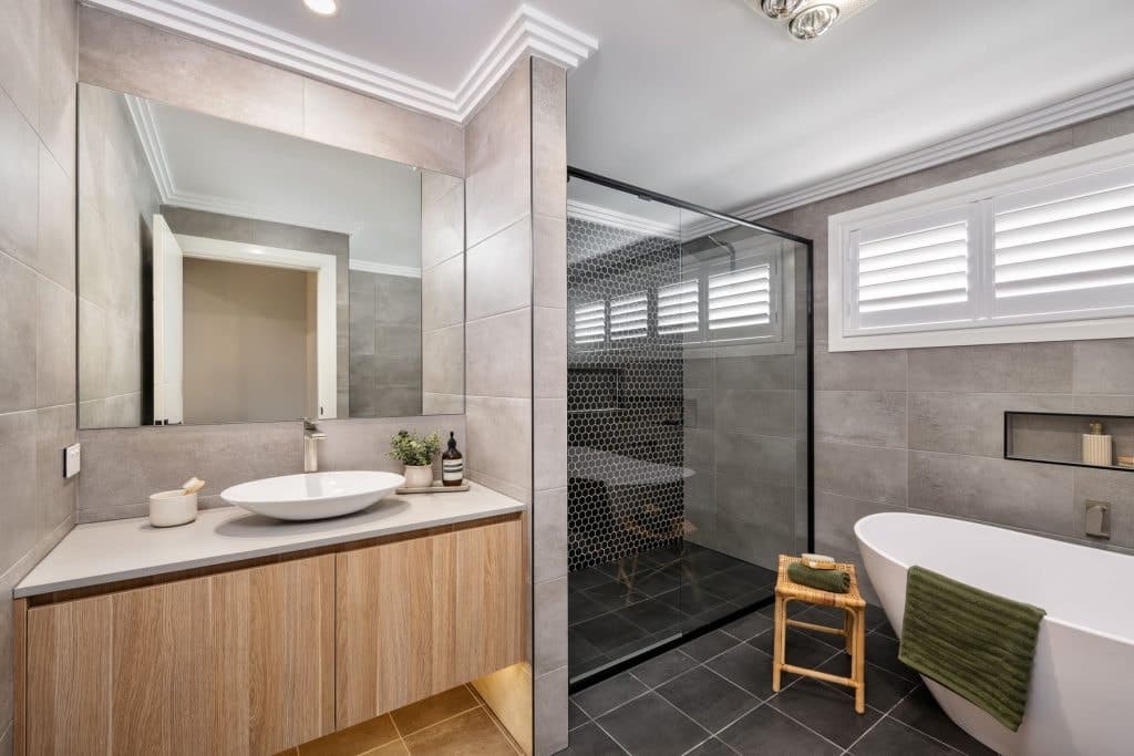 9 Emmaus Road, Jordan Springs - Thumbnail 4