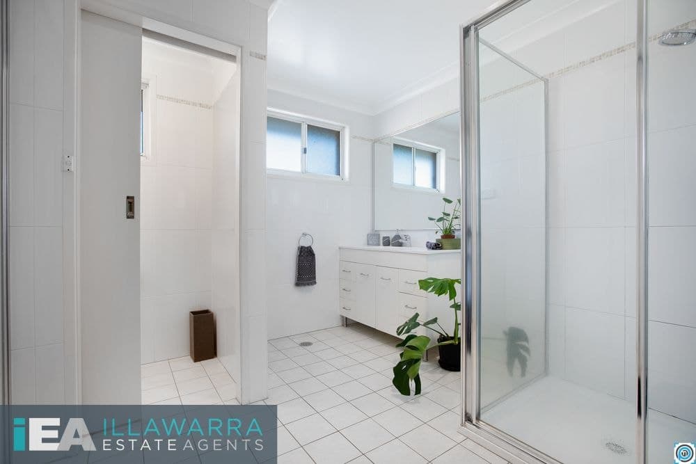 11 Parklands Drive, SHELLHARBOUR NSW 2529, Shellharbour - Image 1