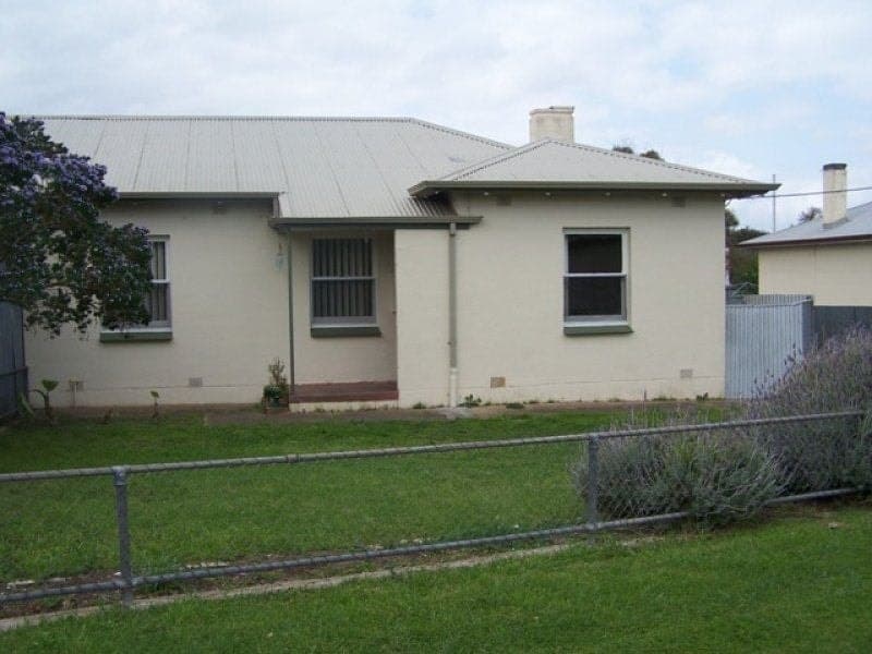 5 Cassells Street MILLICENT SA, Millicent - Image 1
