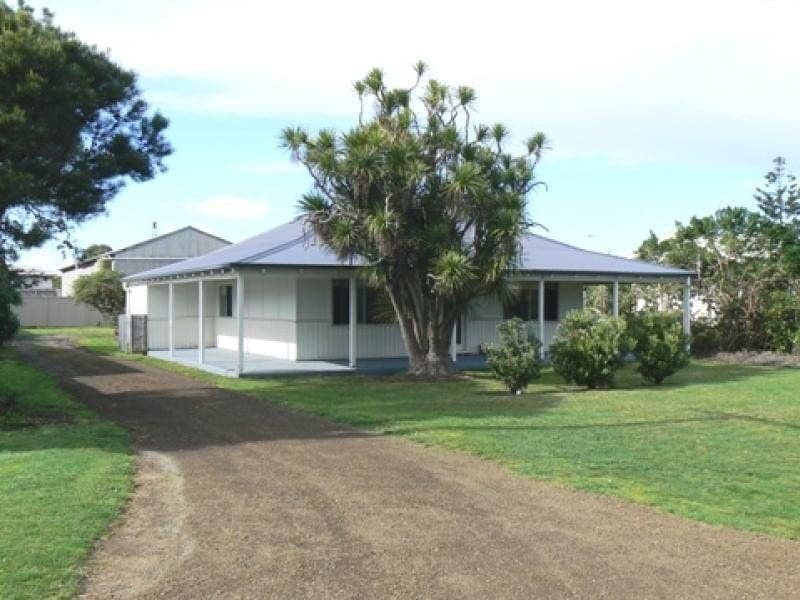 11 Somerville Street BEACHPORT SA, Beachport - Image 1