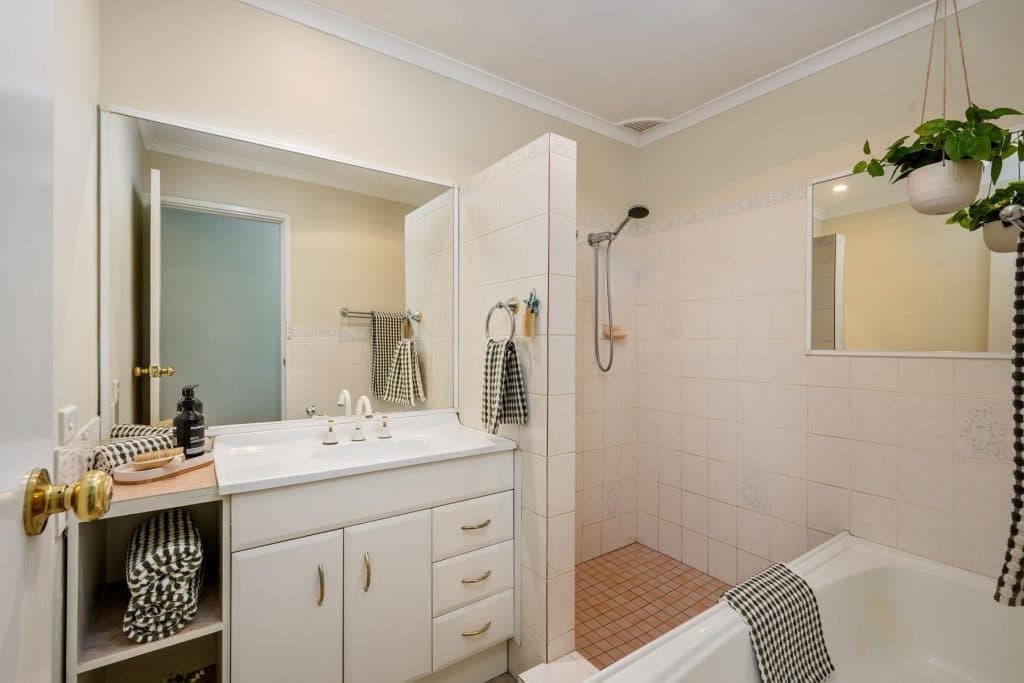 10 Gardenia Avenue, Emu Plains - Thumbnail 4