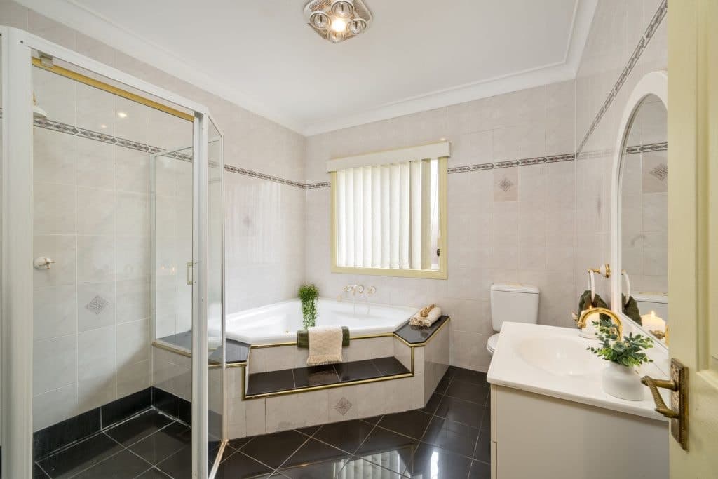 15 Gazania Street, Faulconbridge - Thumbnail 4