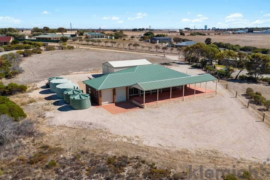 15 Musgrave  Lane, Stansbury, Stansbury - Image 1