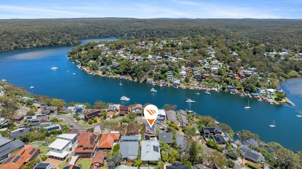 7 Naranganah Avenue, Gymea Bay - Thumbnail 2