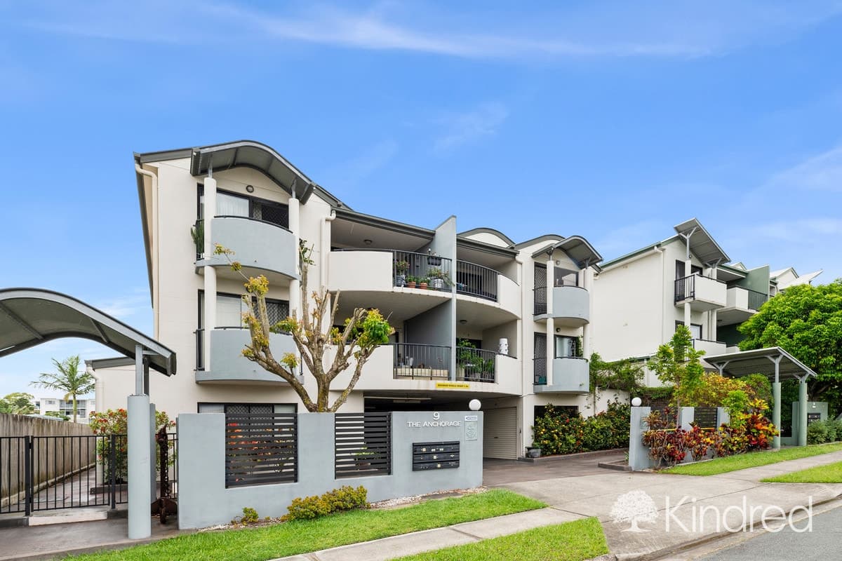 4 / 9 McNaughton Street, Redcliffe QLD 4020, Redcliffe - Thumbnail 2