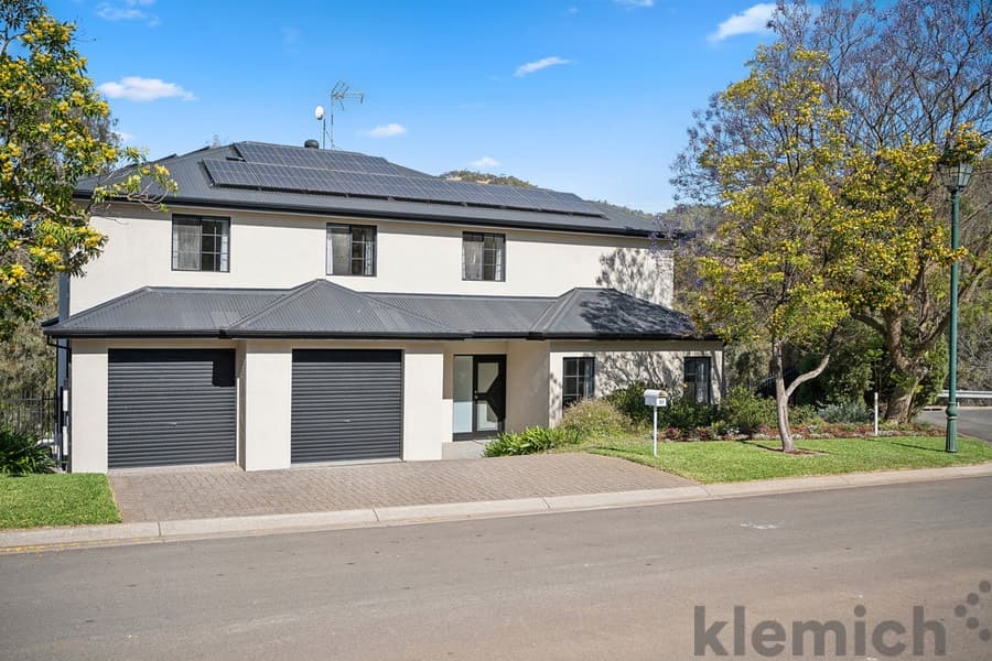 20 Aqueduct  Way, Highbury, Highbury - Image 1