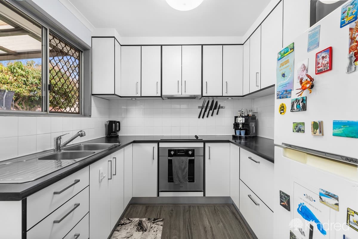 12 Elna Court, Deception Bay QLD 4508, Deception Bay - Thumbnail 2