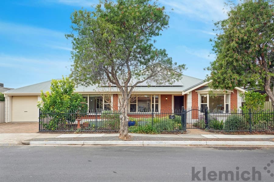 3 Patricia  Street, Hove, Hove - Image 1