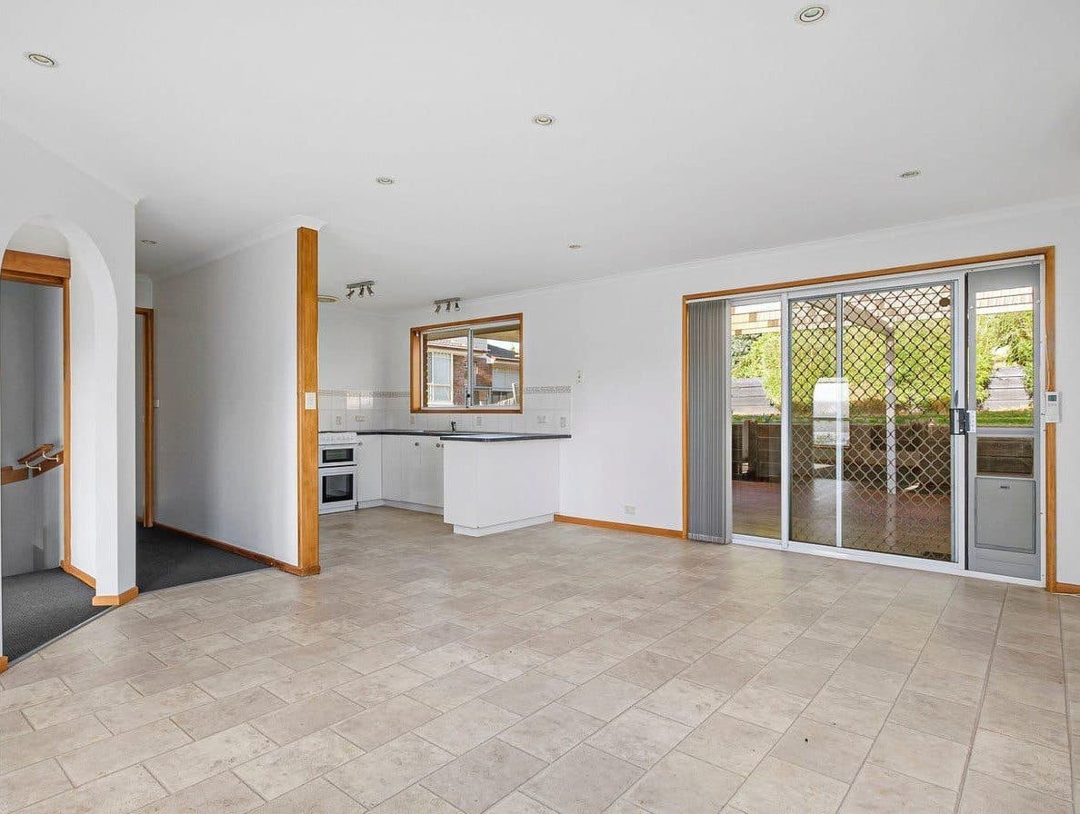 111 Branscombe Road, Claremont - Thumbnail 3