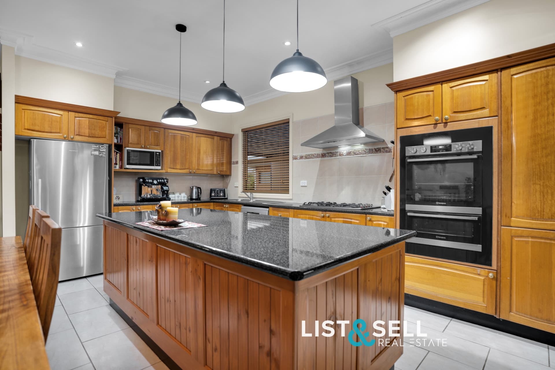8 Cedric Street, Macquarie Fields, NSW 2564, Macquarie Fields - Thumbnail 4
